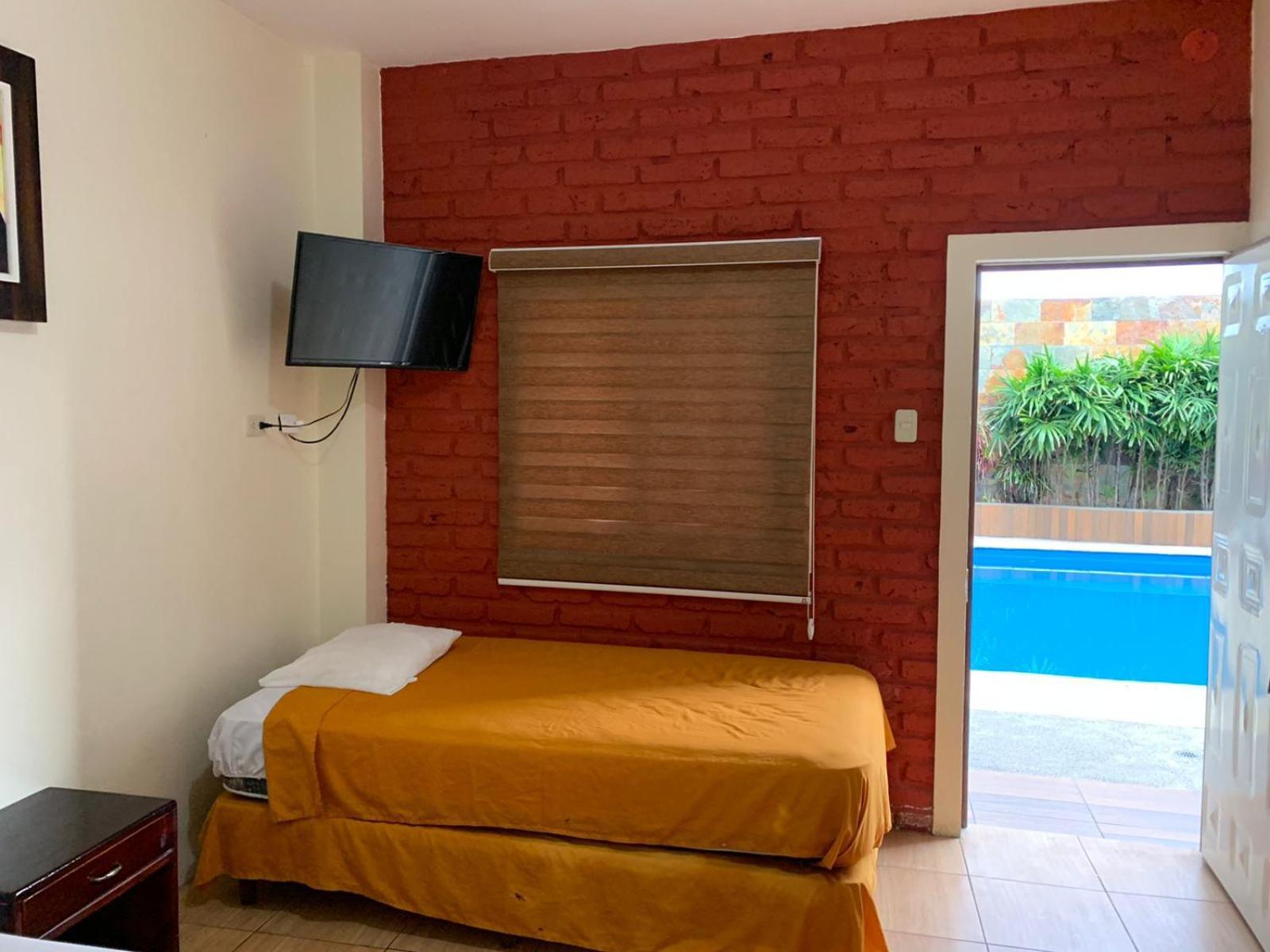 Hotel Hostal Las Velas Manta Exterior foto
